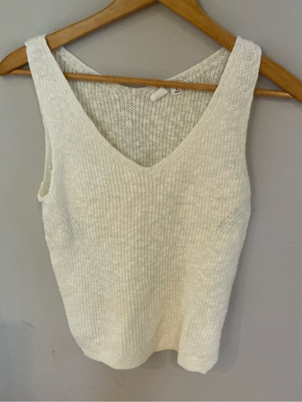 Gap V-Neck linen blend Knit Tank Top